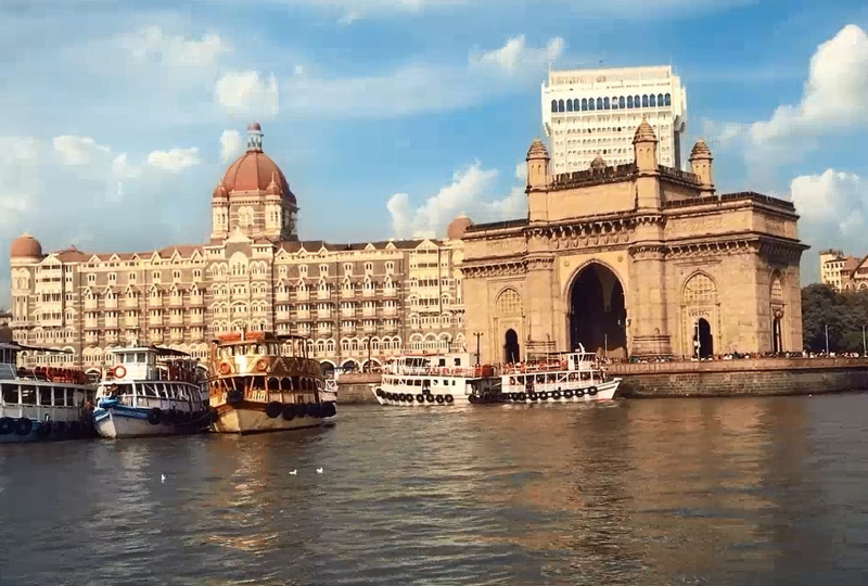 Must Visit Monuments, Caves & Temples Tour from Mumbai
